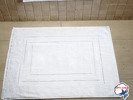 Pamut szállódai szőnyegek Stripes 650 gsm fehér 50x70 cm